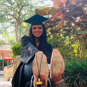 Meet your Posher, Shayla